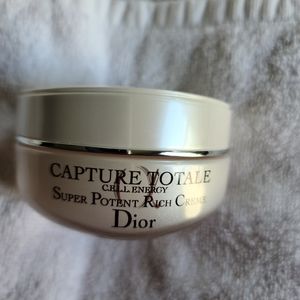 DIOR CAPTURE TOTALE SUPER POTENT RICH CREAM